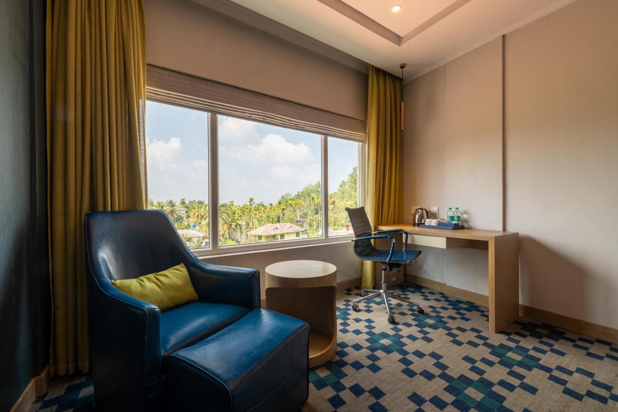 Mintotel Wayanad Sultan Bathery Exterior foto